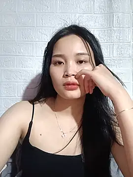Snapshot of Akile80 chatting on May 16, 3:33 pm Akile80 online show from May 16, 3:33 pm