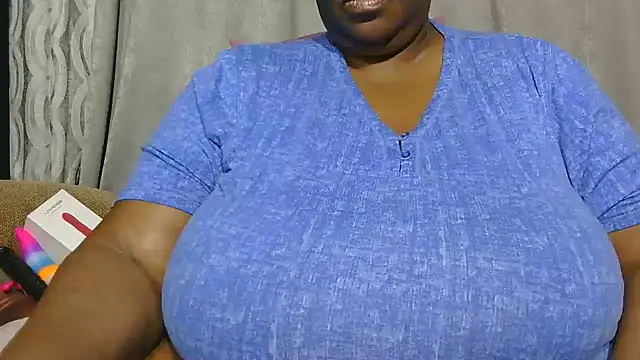 Snapshot of MrsGoddessScarlet chatting on May 10, 5:18 pm MrsGoddessScarlet online show from May 10, 5:18 pm