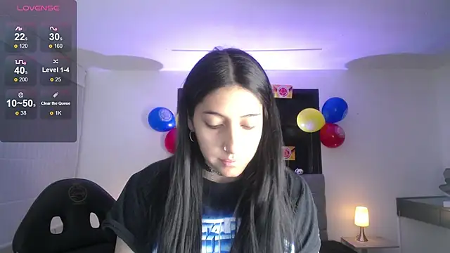 Snapshot of Melannyy_V chatting on June 25, 1:04 pm Melannyy V online show from June 25, 1:04 pm