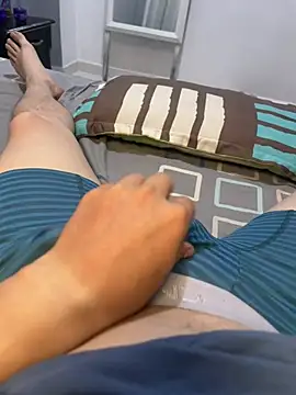 Snapshot of leonel37- chatting on March 28, 2:38 pm leonel37- online show from March 28, 2:38 pm