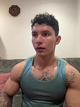 Snapshot of JAYCAM_ chatting on May 7, 10:26 pm JAYCAM online show from May 7, 10:26 pm
