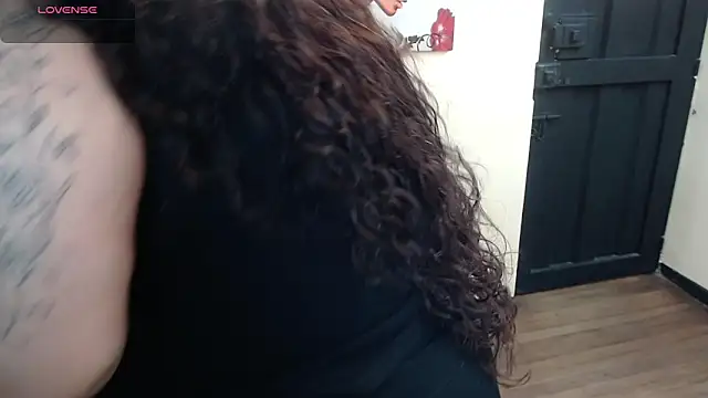 Snapshot of AvaRyd chatting on May 20, 5:24 am AvaRyd online show from May 20, 5:24 am