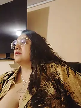 Snapshot of AvaRyd chatting on June 12, 12:42 am AvaRyd online show from June 12, 12:42 am