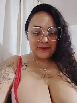 Snapshot of AvaRyd chatting on June 13, 4:32 am AvaRyd online show from June 13, 4:32 am