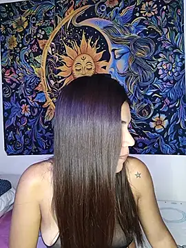 Snapshot of isabellahofmann chatting on May 16, 10:01 am isabellahofmann online show from May 16, 10:01 am