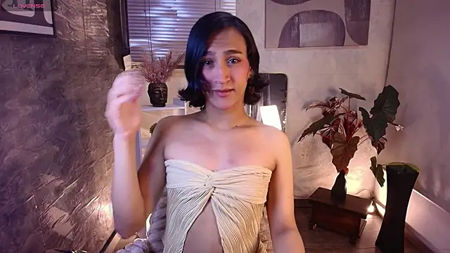 Zoee Kiss  online show from April 24, 3:20 am