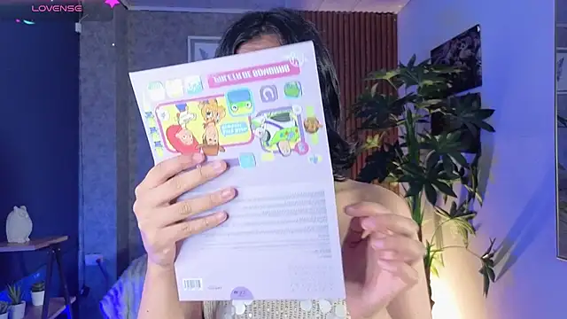Snapshot of Zoee_Kiss_ chatting on July 10, 5:12 am Zoee Kiss online show from July 10, 5:12 am