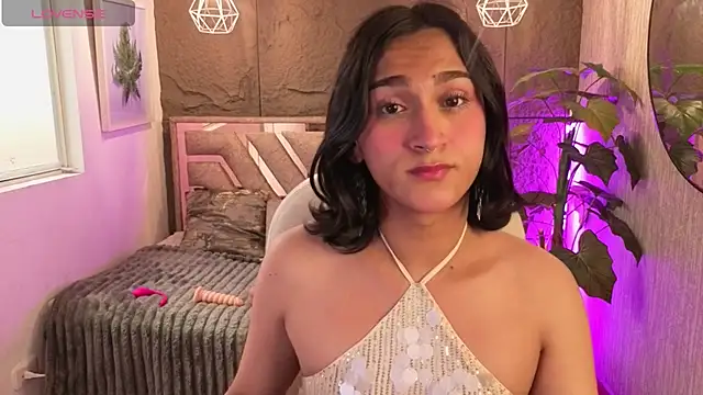 Snapshot of Zoee_Kiss_ chatting on July 24, 8:18 pm Zoee Kiss online show from July 24, 8:18 pm