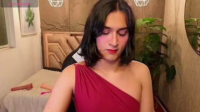 Snapshot of Zoee_Kiss_ chatting on August 5, 4:59 am Zoee Kiss online show from August 5, 4:59 am