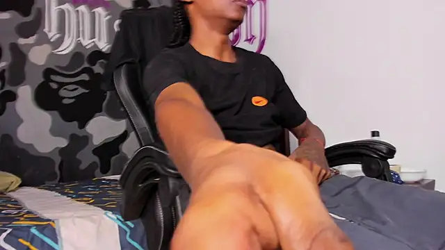 Bryxxxon online show from April 2, 6:05 pm