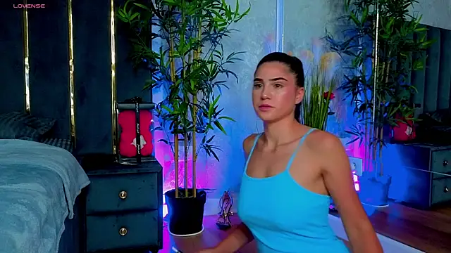 Snapshot of valery_evan chatting on July 21, 6:32 pm valery evan online show from July 21, 6:32 pm