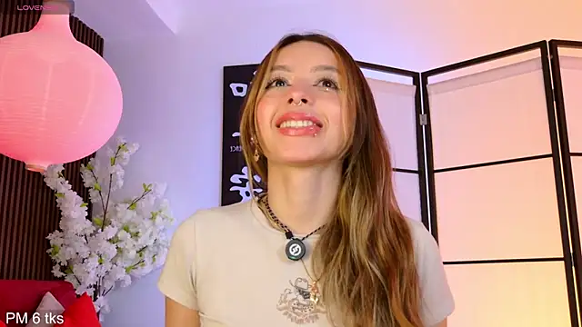Snapshot of Elysia_carter chatting on April 17, 9:29 pm Elysia carter online show from April 17, 9:29 pm