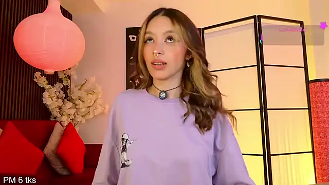 Snapshot of Elysia_carter chatting on May 6, 8:47 pm Elysia carter online show from May 6, 8:47 pm
