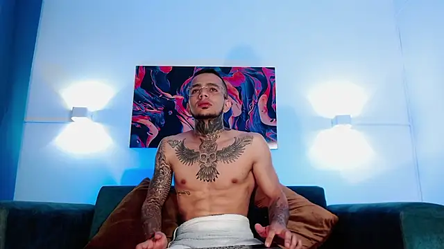 DominicParkerr online show from March 20, 11:42 pm