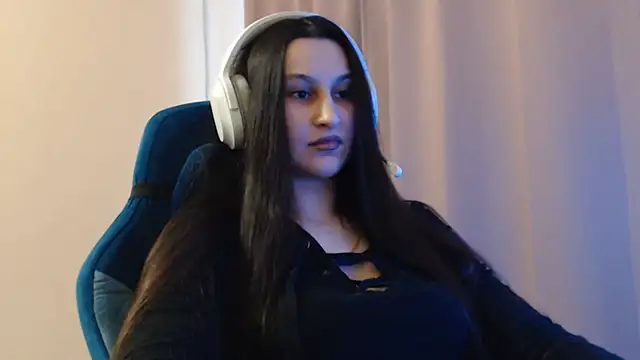 RiffedEye online show from March 24, 2:11 pm