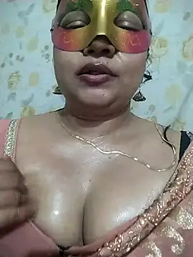 Snapshot of PriyankaSuthhar chatting on May 14, 9:32 pm PriyankaSuthhar online show from May 14, 9:32 pm