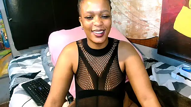 Snapshot of DidyBerry chatting on May 18, 6:41 am DidyBerry online show from May 18, 6:41 am
