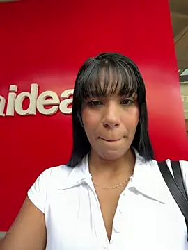 MonserratJons01 online show from May 23, 2:32 pm