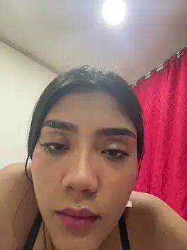 Snapshot of samatha_swet chatting on April 23, 4:24 am samatha swet online show from April 23, 4:24 am