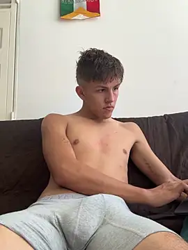 Snapshot of Mateo_savage chatting on April 29, 5:41 pm Mateo savage online show from April 29, 5:41 pm