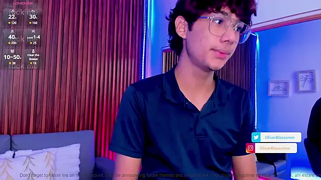 Snapshot of Oliver20__ chatting on June 9, 8:53 pm Oliver20 online show from June 9, 8:53 pm