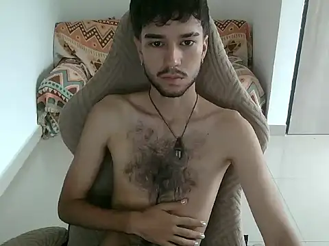 Adrien polo online show from April 13, 2:11 pm