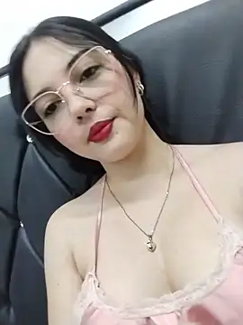 Snapshot of veleria_allurin chatting on June 21, 4:09 pm veleria allurin online show from June 21, 4:09 pm