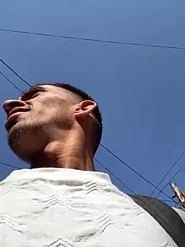 cool guy 1 online show from March 24, 3:33 am