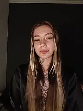 Snapshot of alyssa_22 chatting on July 8, 4:17 am alyssa 22 online show from July 8, 4:17 am