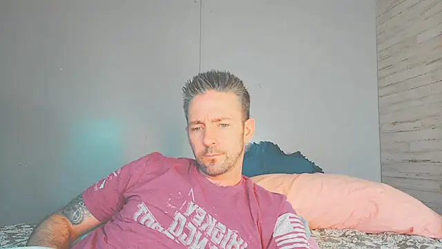 Snapshot of SkylarrGrey chatting on May 16, 3:44 pm SkylarrGrey online show from May 16, 3:44 pm