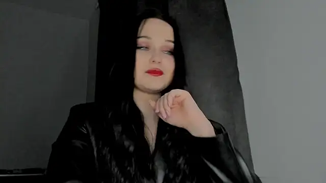 vanessafade  online show from April 10, 2:17 am