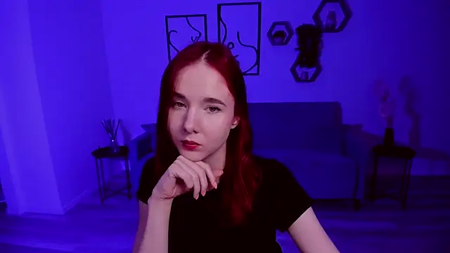 Snapshot of MarilynFire chatting on June 21, 5:21 am MarilynFire online show from June 21, 5:21 am