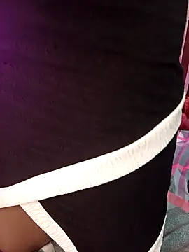 Snapshot of 9t_Swag chatting on March 27, 1:33 am 9t Swag online show from March 27, 1:33 am