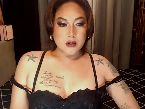 Snapshot of YourMistressAggy chatting on July 19, 8:12 pm YourMistressAggy online show from July 19, 8:12 pm