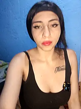 Snapshot of dulce_soph chatting on May 5, 6:21 am dulce soph online show from May 5, 6:21 am