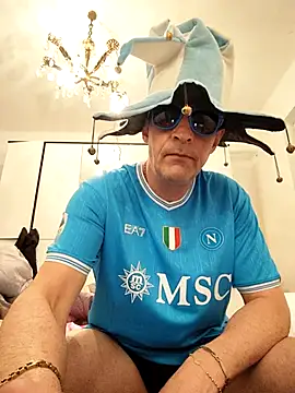 Snapshot of FINCHELABARCAVA chatting on April 10, 1:00 am FINCHELABARCAVA online show from April 10, 1:00 am