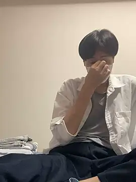 Snapshot of youta200 chatting on July 23, 12:14 pm youta200 online show from July 23, 12:14 pm
