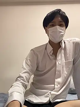 Snapshot of youta200 chatting on July 24, 1:31 pm youta200 online show from July 24, 1:31 pm