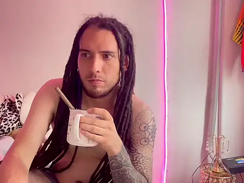 Snapshot of DreadObsessionxX chatting on June 30, 2:40 pm DreadObsessionxX online show from June 30, 2:40 pm