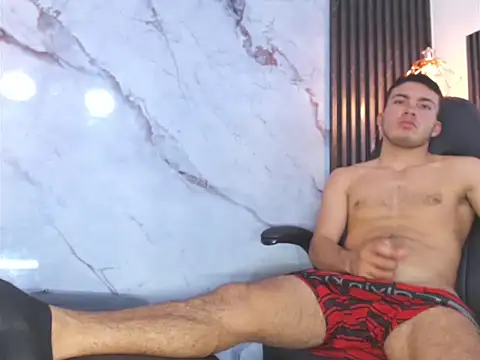 Snapshot of BrandomLuna chatting on March 22, 7:28 pm BrandomLuna online show from March 22, 7:28 pm