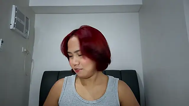 Snapshot of misscutee chatting on April 14, 1:28 pm misscutee online show from April 14, 1:28 pm