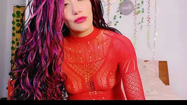 Snapshot of Ajua__Uva chatting on May 10, 12:38 am Ajua Uva online show from May 10, 12:38 am