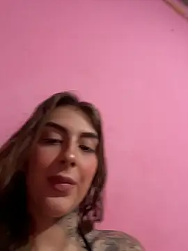 Snapshot of miiabellovic chatting on April 24, 3:25 pm miiabellovic online show from April 24, 3:25 pm