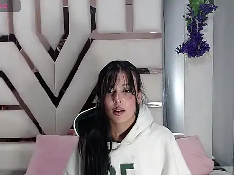 Snapshot of Salome_Saen_ chatting on April 25, 1:41 pm Salome Saen online show from April 25, 1:41 pm