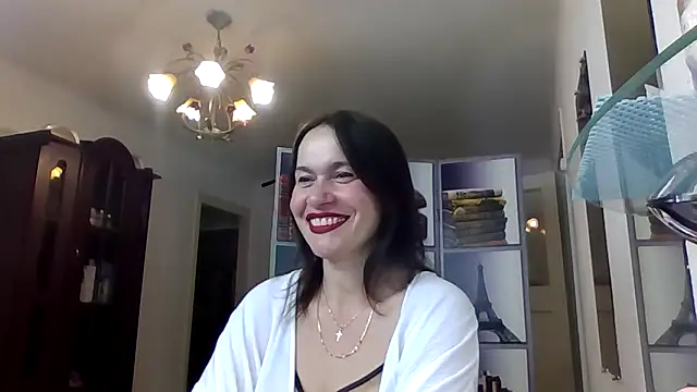 Snapshot of Selena_Moo chatting on May 29, 9:51 am Selena Moo online show from May 29, 9:51 am