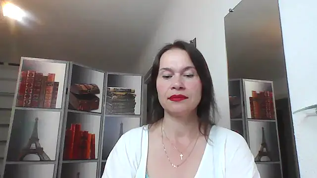 Snapshot of Selena_Moo chatting on June 15, 2:19 pm Selena Moo online show from June 15, 2:19 pm
