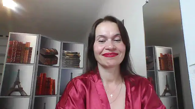 Snapshot of Selena_Moo chatting on June 22, 8:39 pm Selena Moo online show from June 22, 8:39 pm