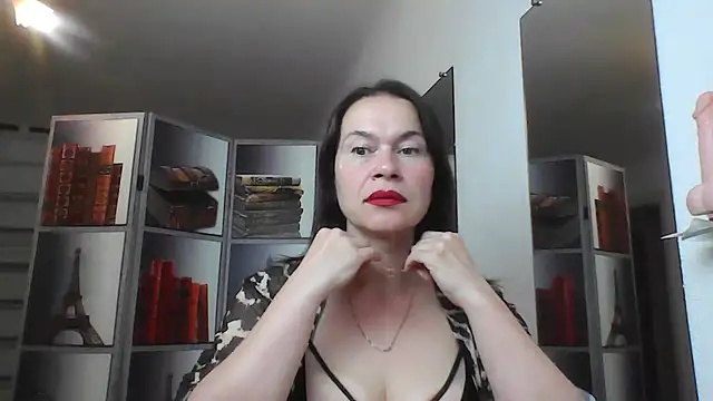 Snapshot of Selena_Moo chatting on July 23, 9:29 am Selena Moo online show from July 23, 9:29 am