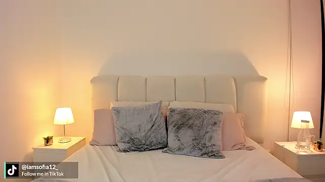 Snapshot of miss_sofyy chatting on June 27, 1:10 am miss sofyy online show from June 27, 1:10 am