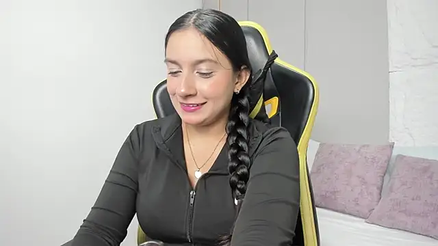 Snapshot of kira_relish chatting on April 27, 12:36 pm kira relish online show from April 27, 12:36 pm